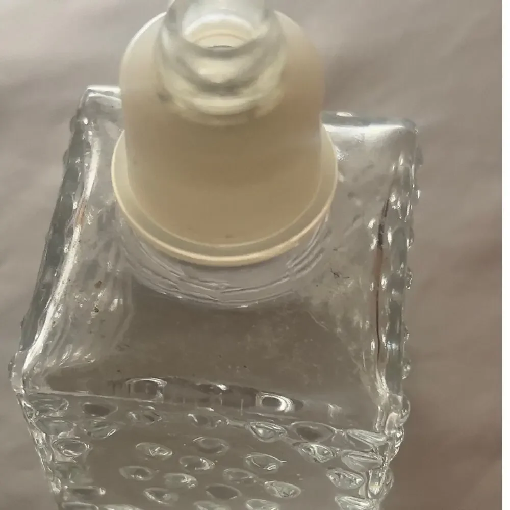 Vintage Clear Glass Decanter Hobnail Pattern MCM Barware Medallion Design 10